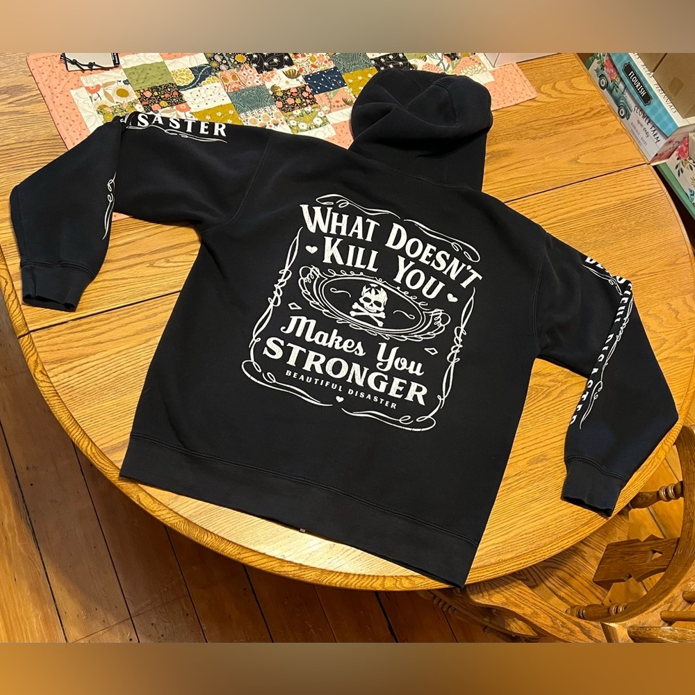 Beautiful Disaster Statement Hoodie What Doesn’t Kill You XL OBSOLETE & RARE‼️ - Picture 5 of 15